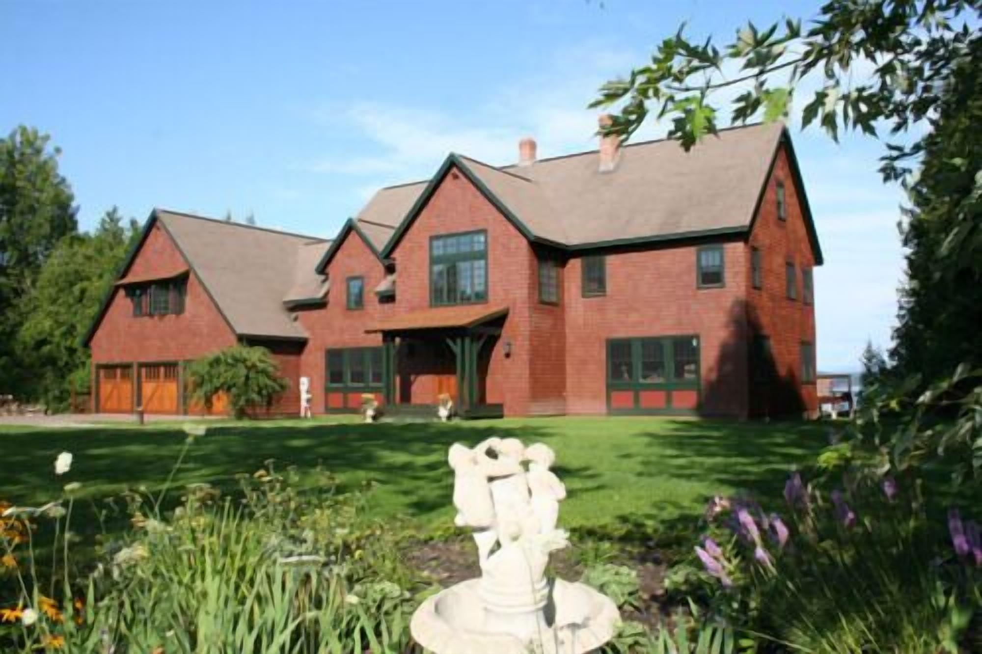 Varios Fearn Lodge