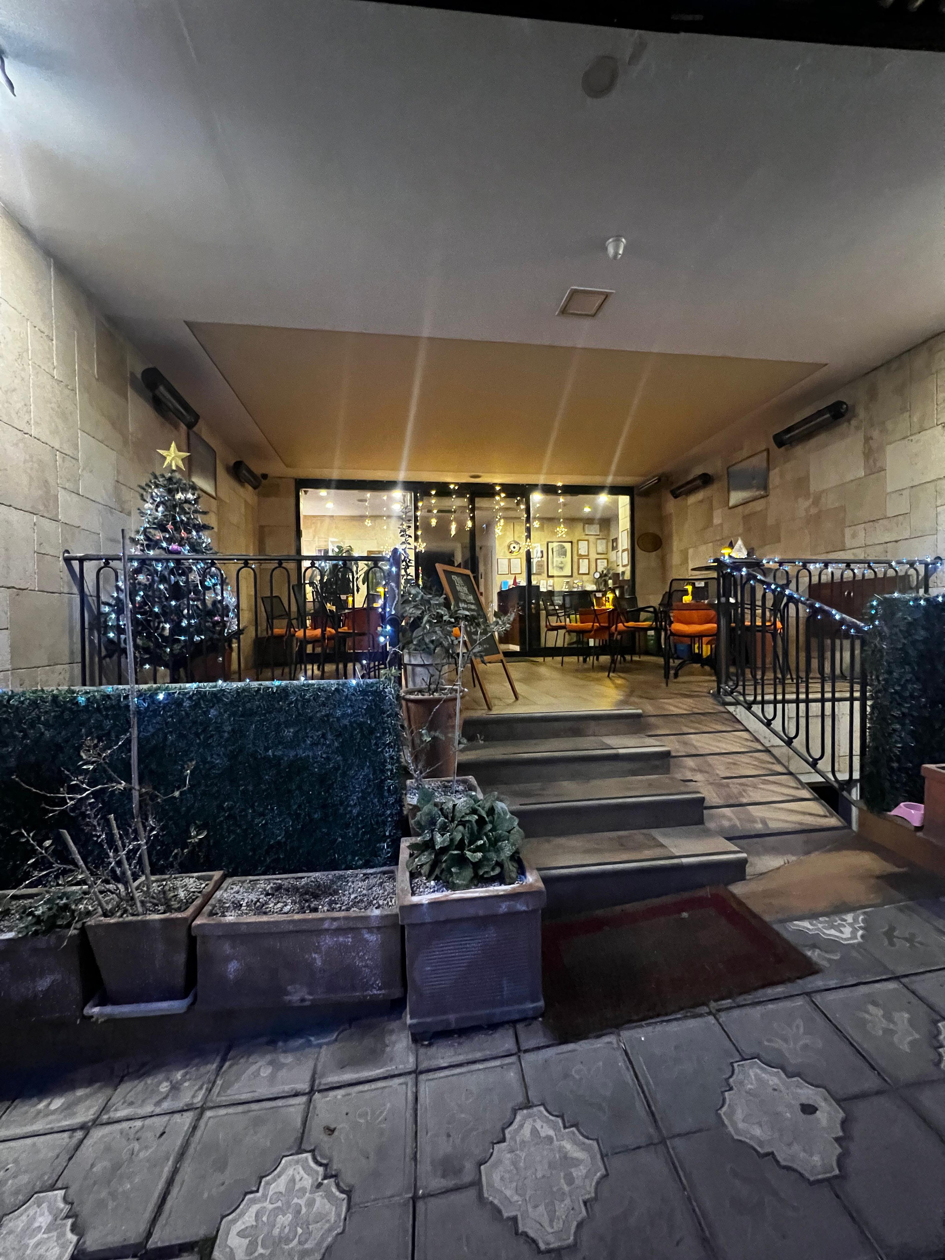 Varios The White Orient Hotel