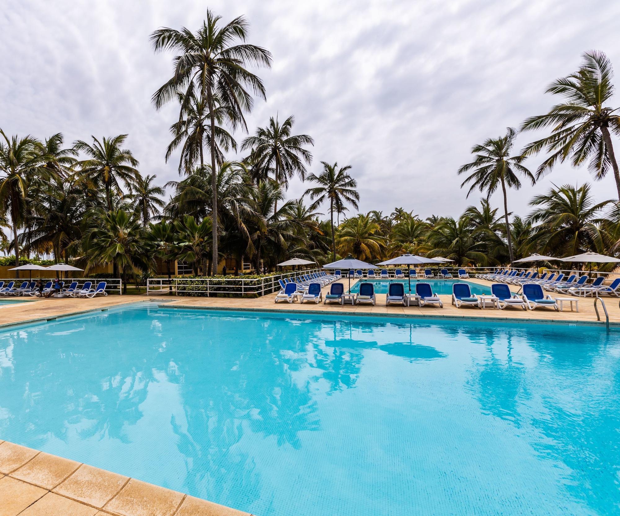 Vista Piscina Casa Del Papa Resort & SPA