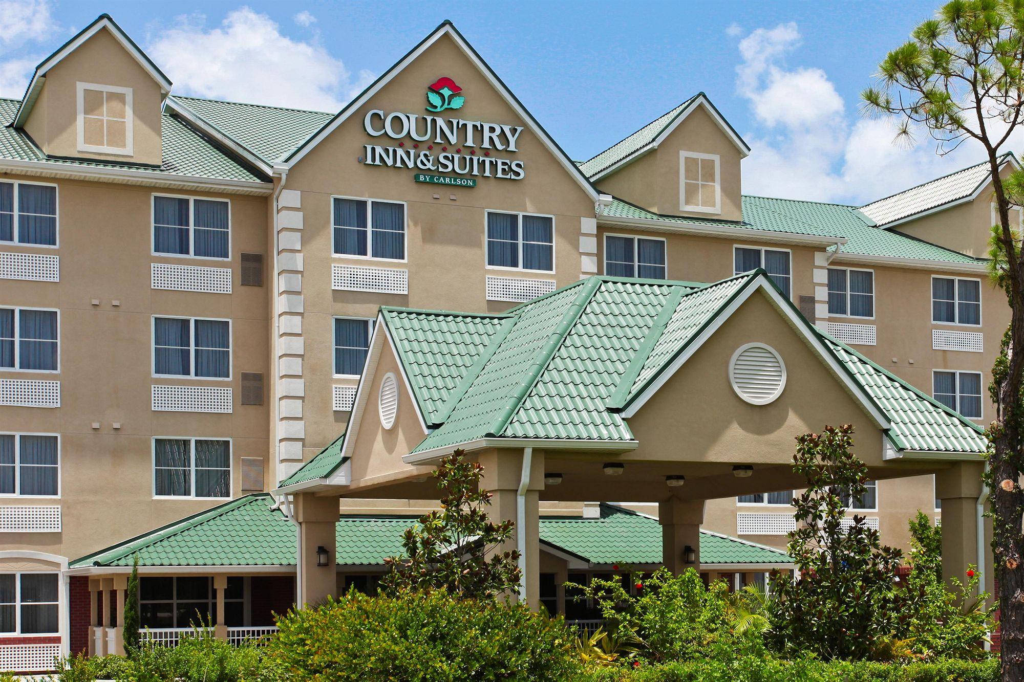 Vista Exterior Country Inn & Suites by Radisson, Port Charlotte, FL