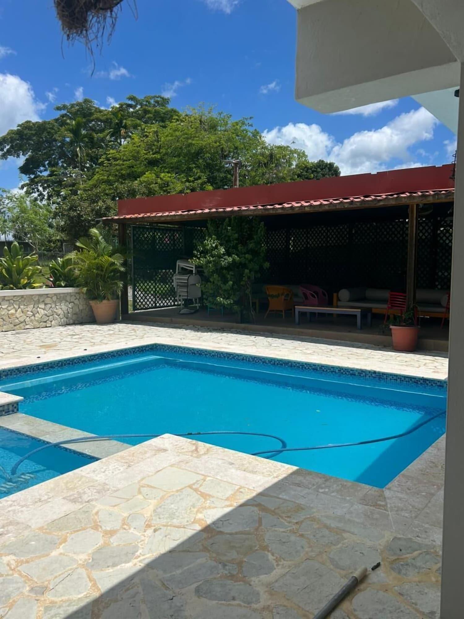 Vista Piscina Estancia Aserradero