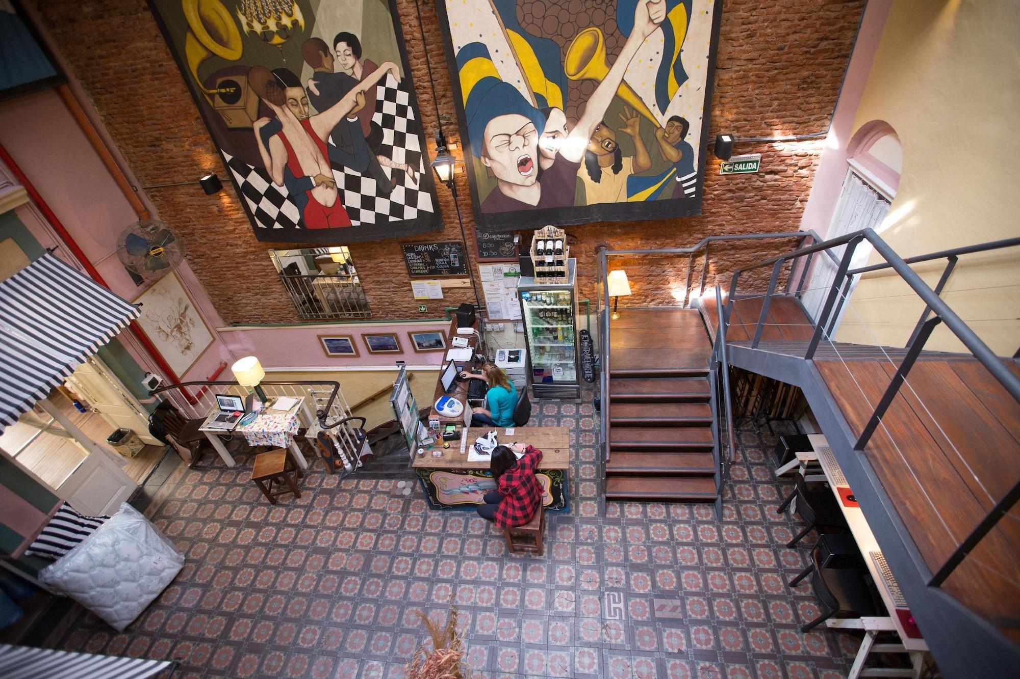Vista Lobby BA Stop Hostel