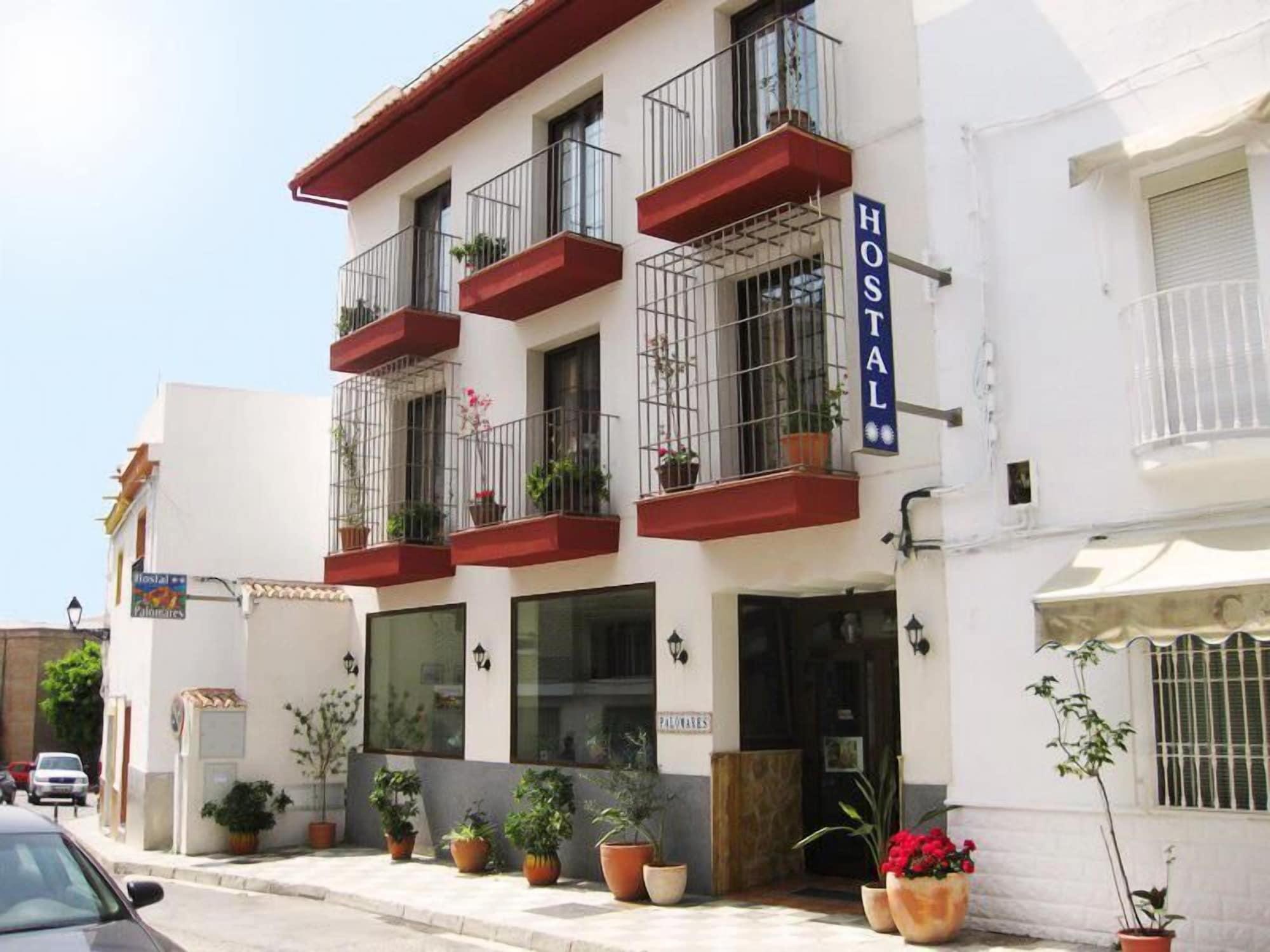 Vista Exterior Hostal Palomares