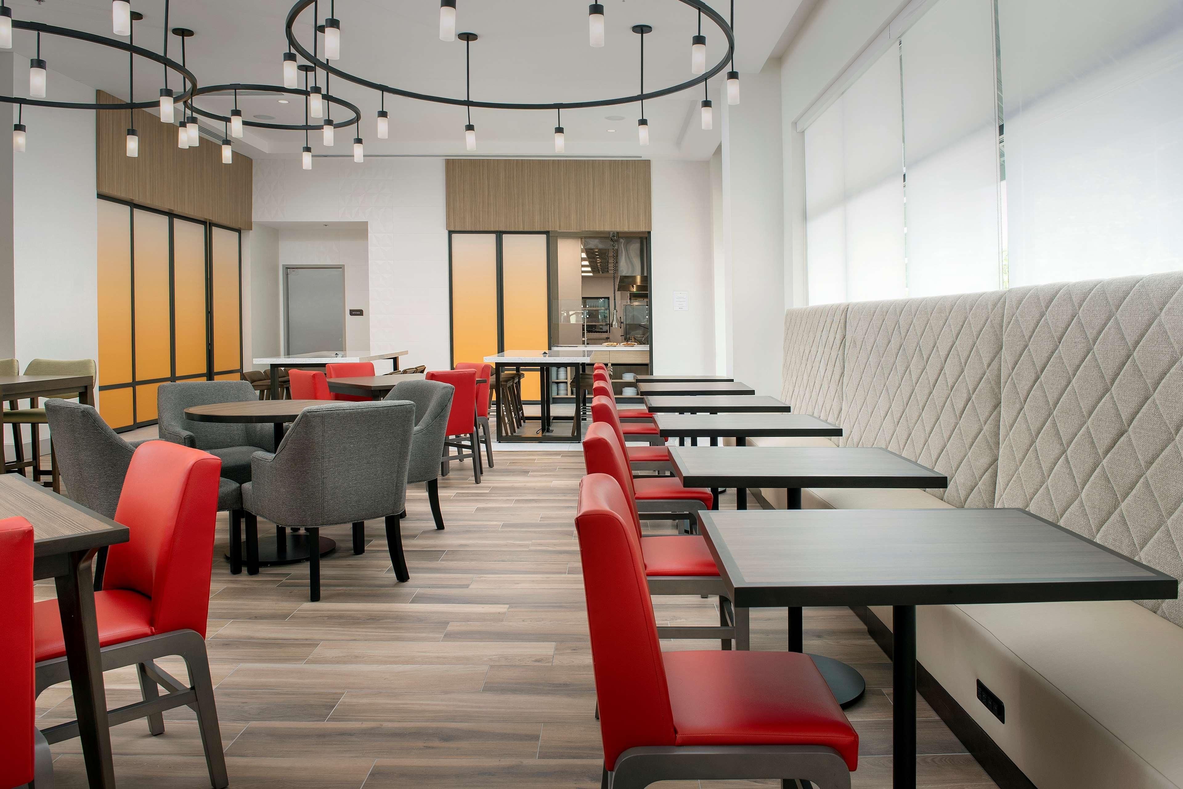 Restaurant Hilton Garden Inn Orlando Downtown