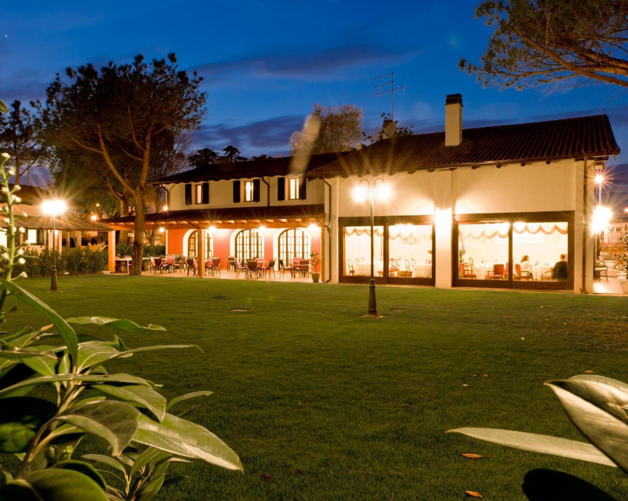 Vista Exterior Hotel Antica Fenice