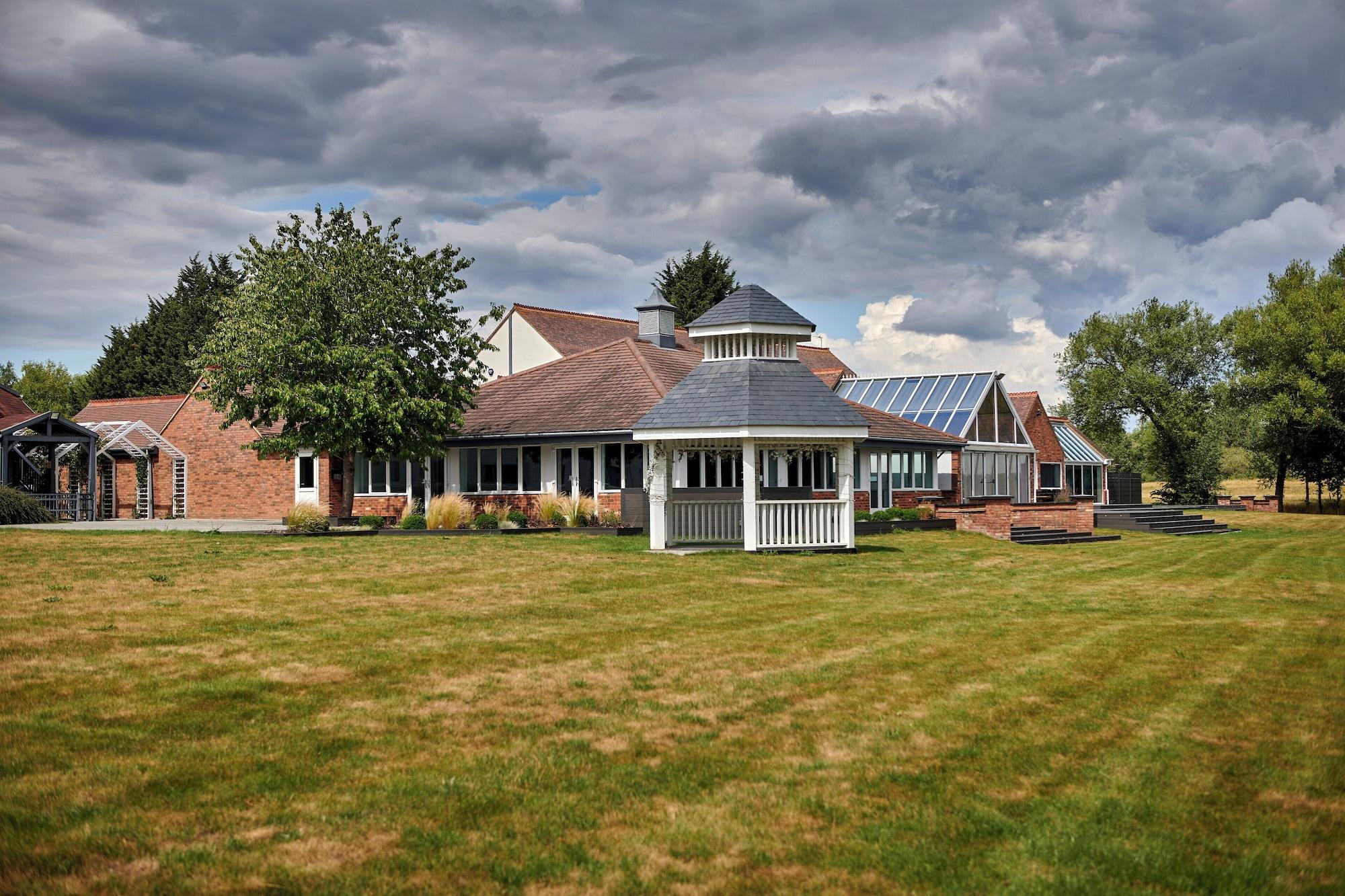 Vista Exterior Lakehurst Park