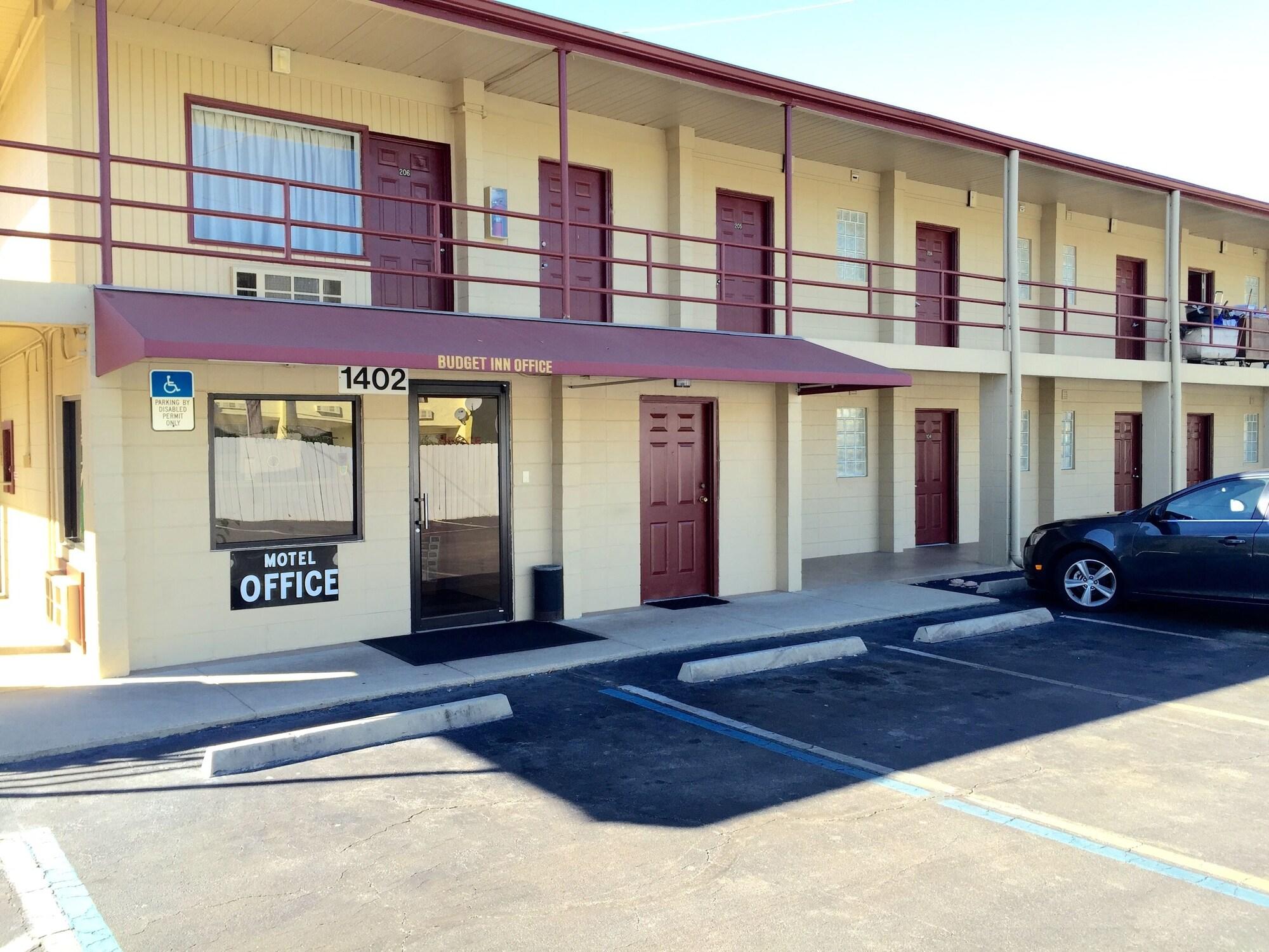 Vista Exterior Budget Inn
