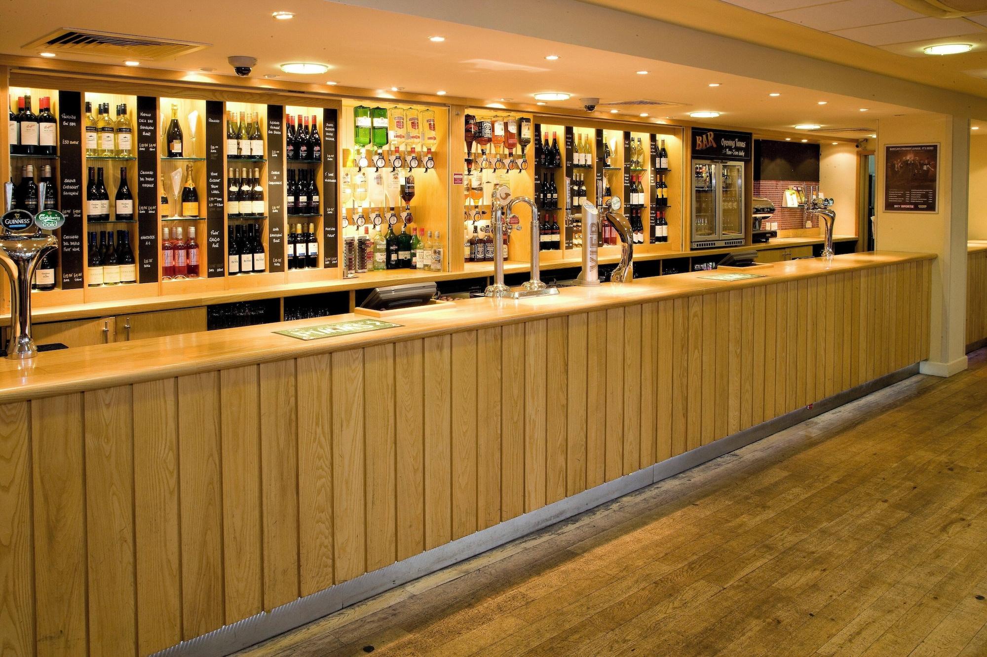 Restaurant Premier Inn London Heathrow Airport T2 & T3 - Bath Road