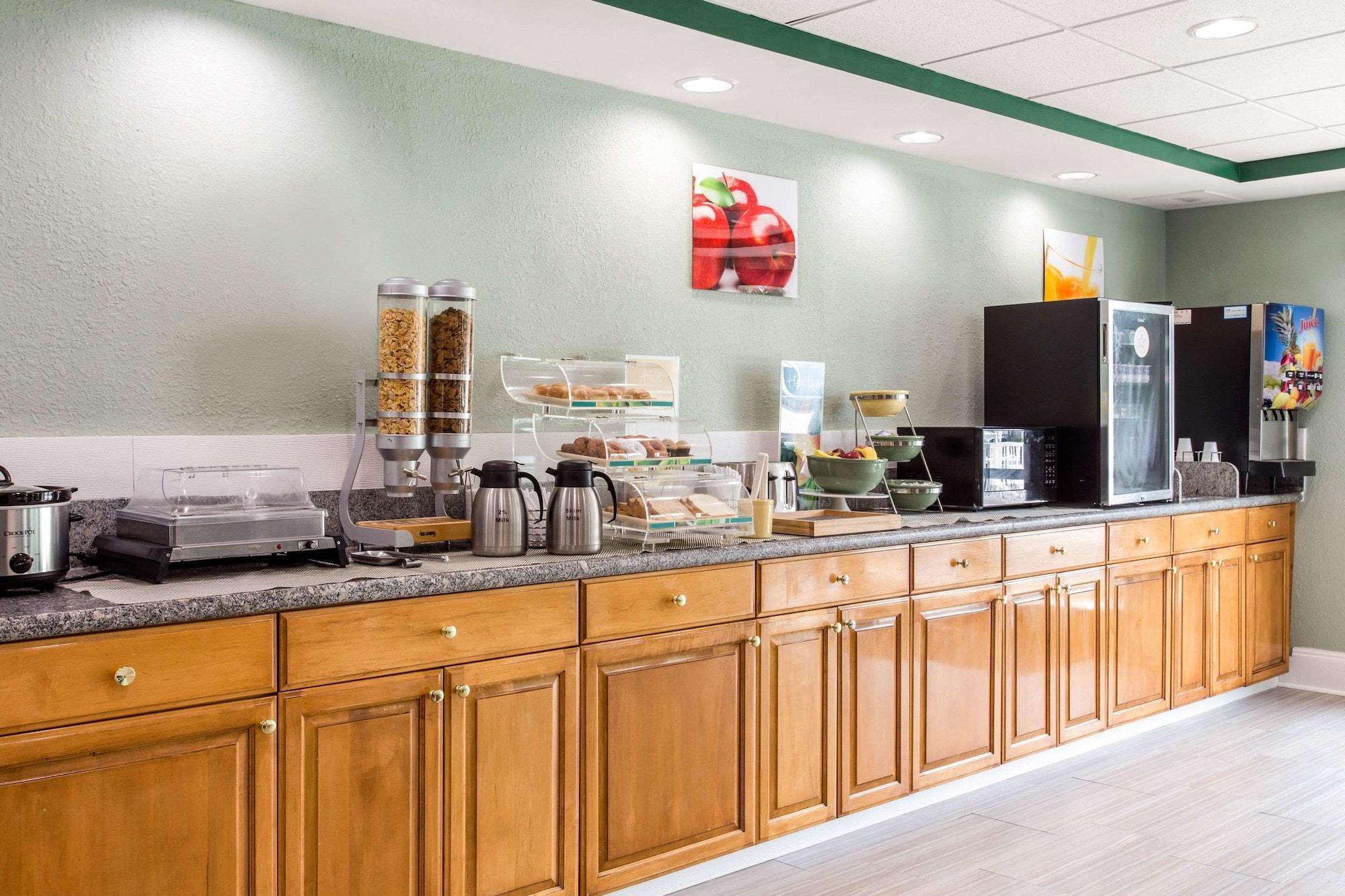 Bar/Salón Quality Inn & Suites North Myrtle Beach