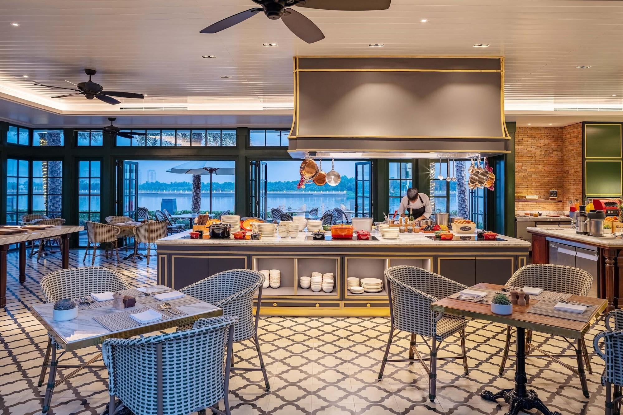Restaurant Mia SaiGon Luxury Boutique Hotel