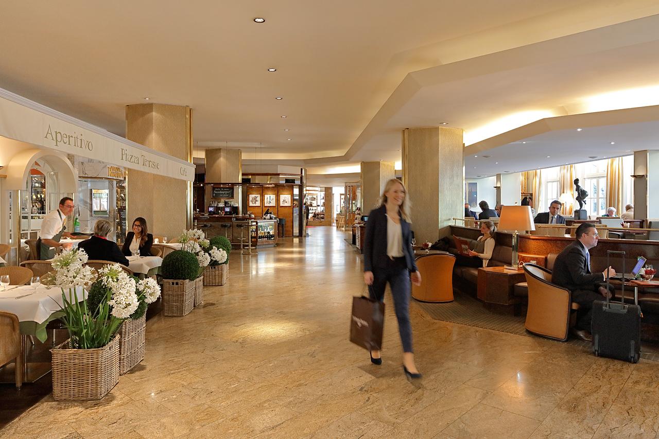 Vista Lobby Grand Elysee Hamburg