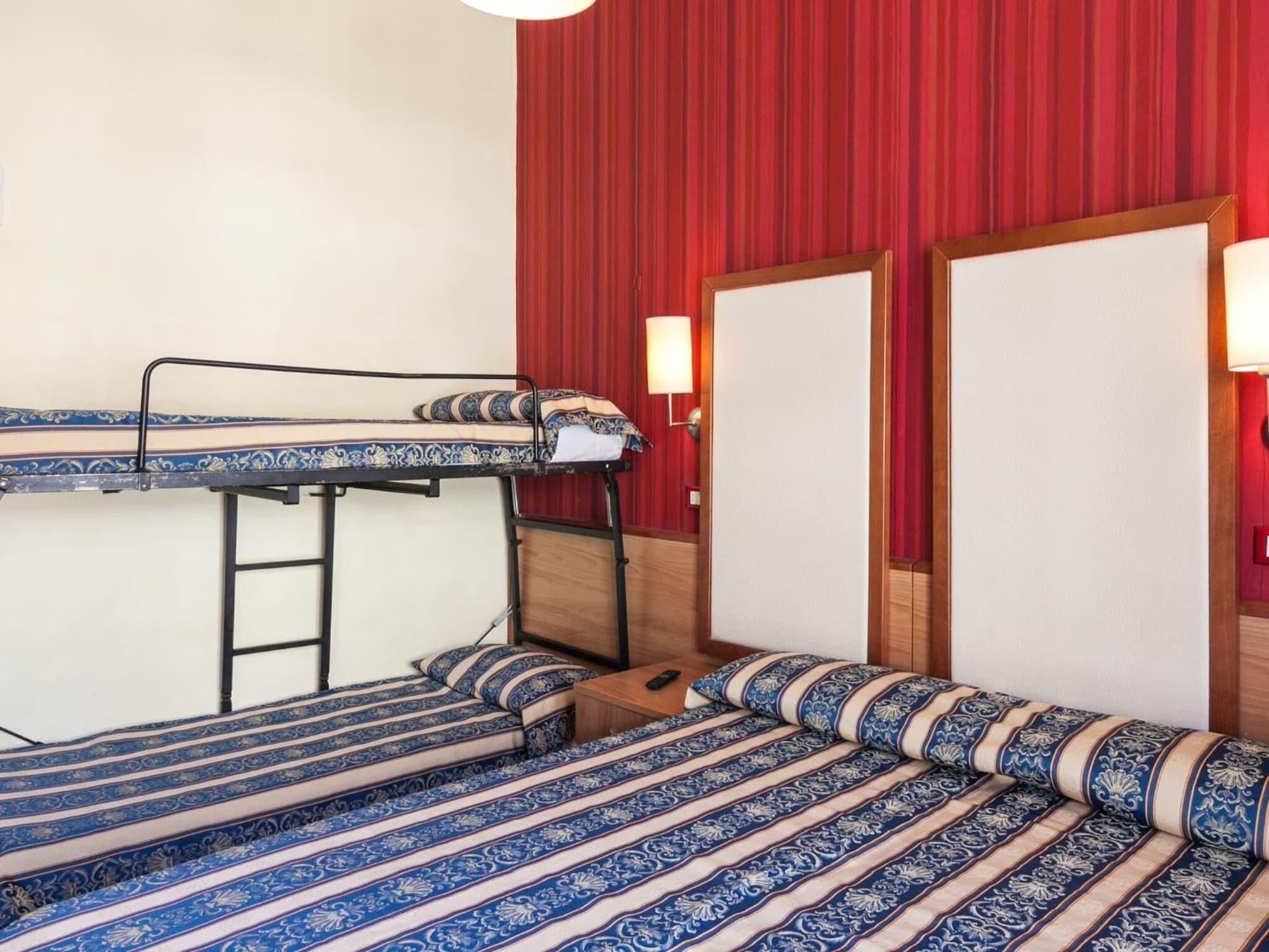 Habitación Hotel Promenade Universale