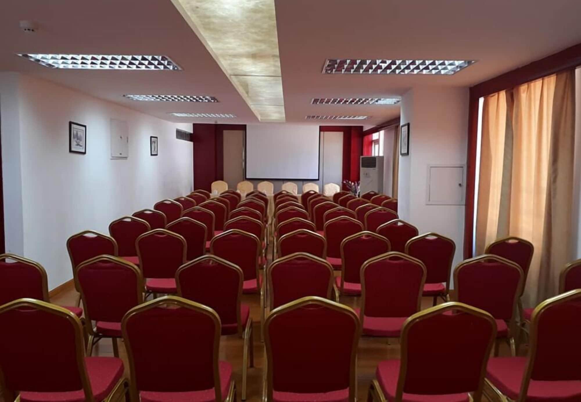 Sala de Reuniones Sogecoa Apart Hotel