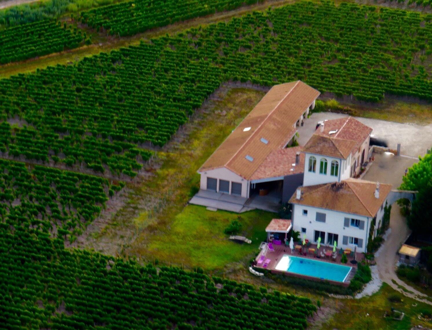 Varios Chateau Trillon