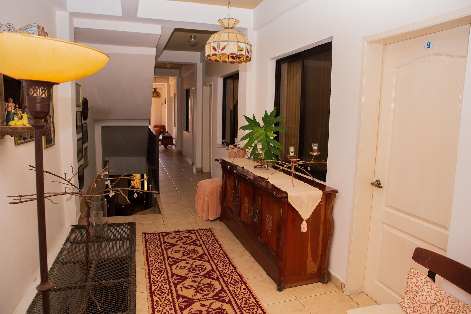 Varios Hotel314