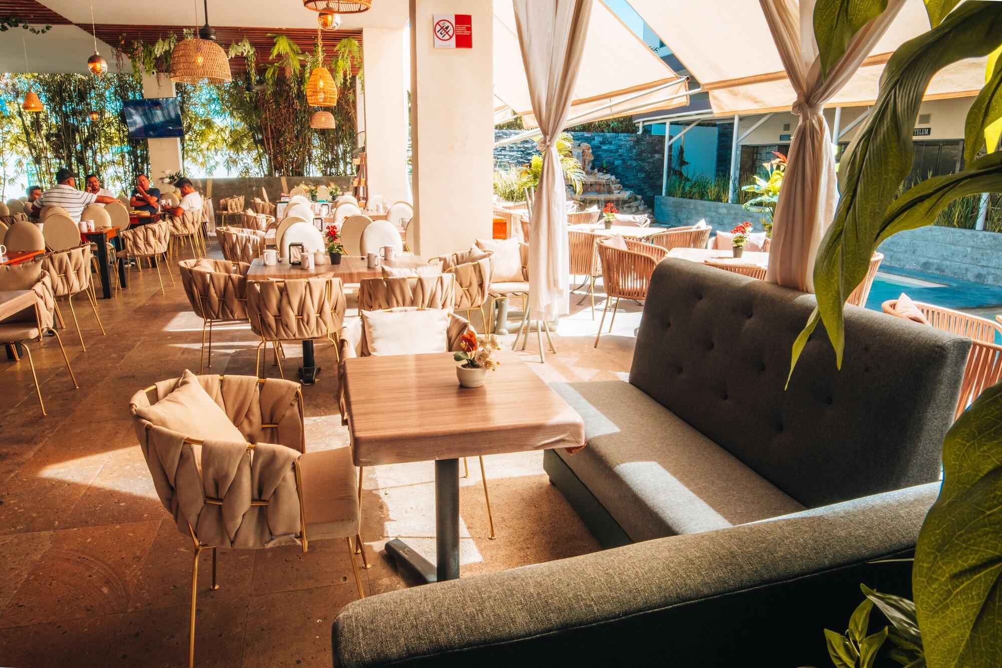 Restaurant Eco City Hoteles