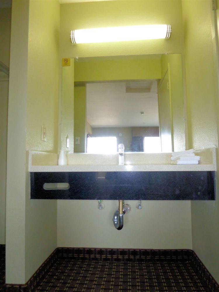 Set de Habitación SureStay Hotel by Best Western Vallejo Napa Valley