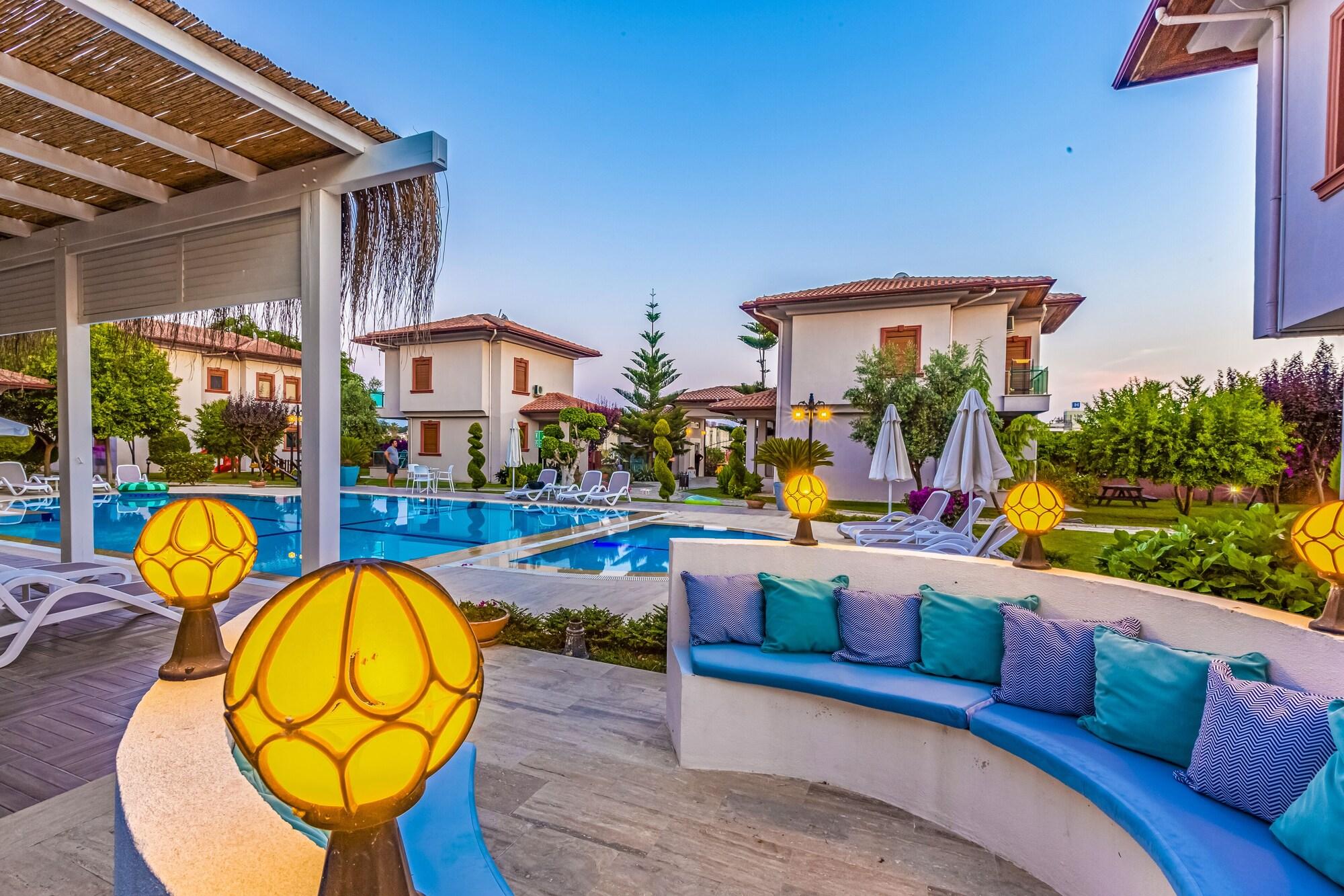 Varios Vista Villas & Suites