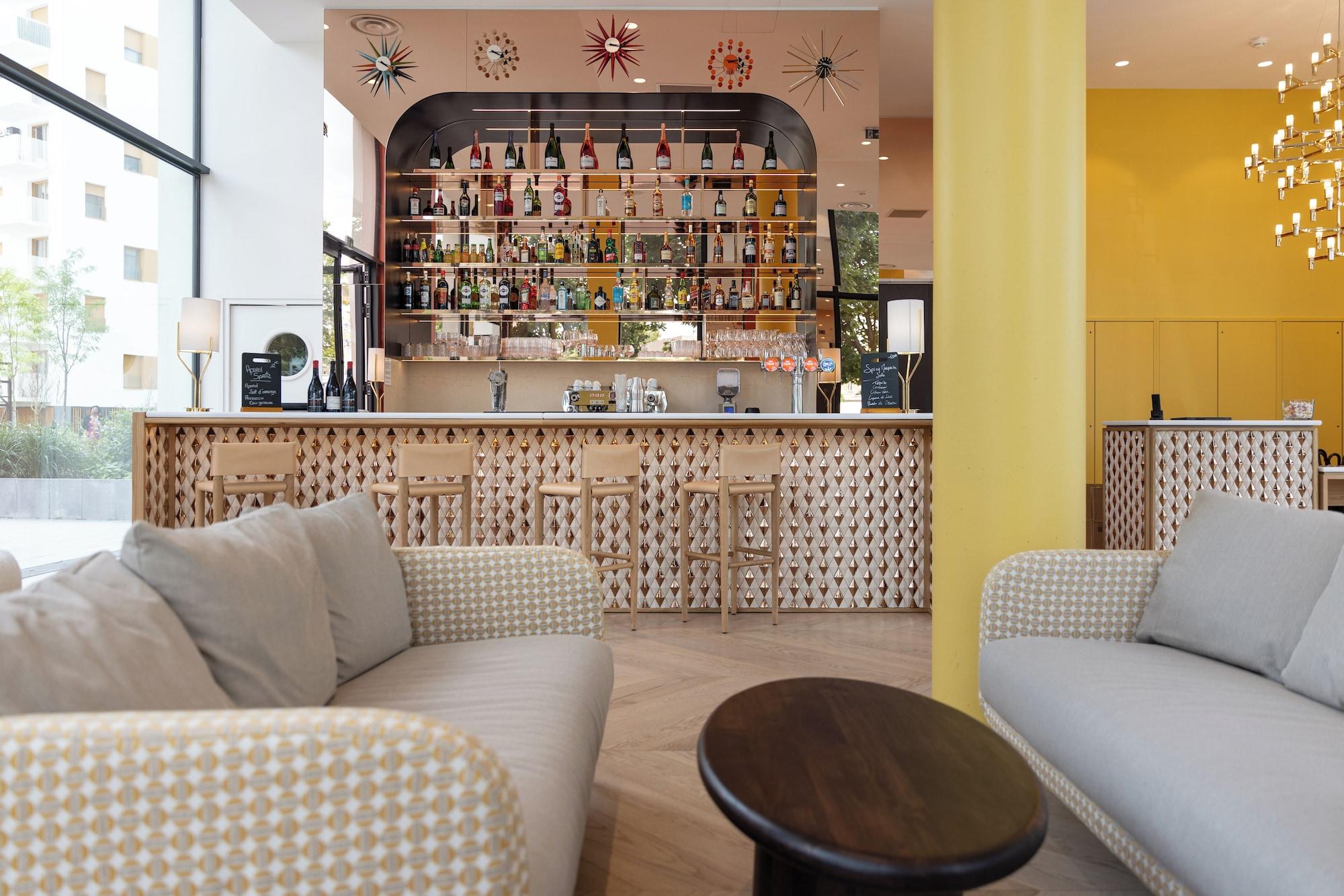 Vista Lobby Kyriad Prestige Asnieres-sur-seine