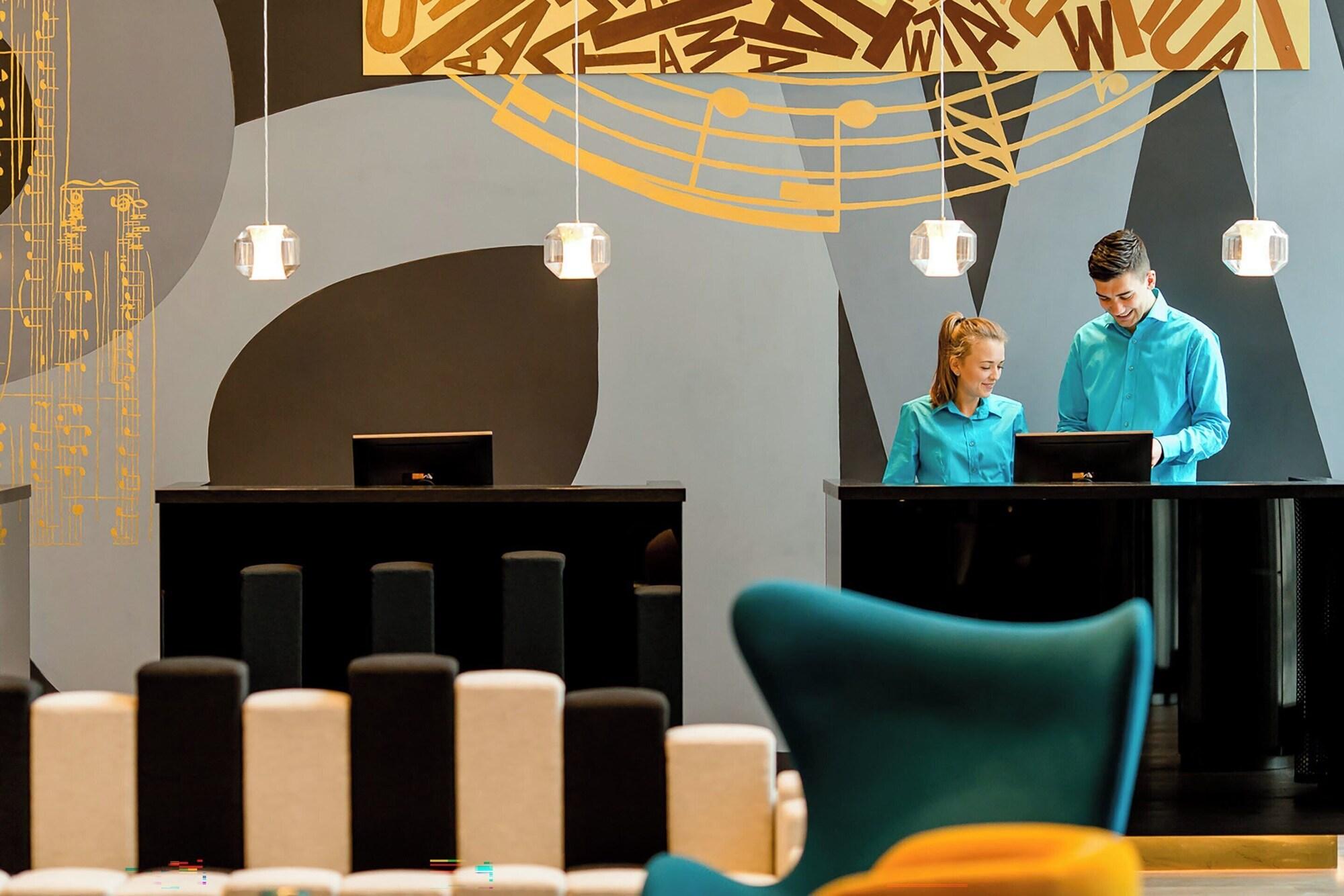 Vista Lobby Motel One Warsaw - Chopin