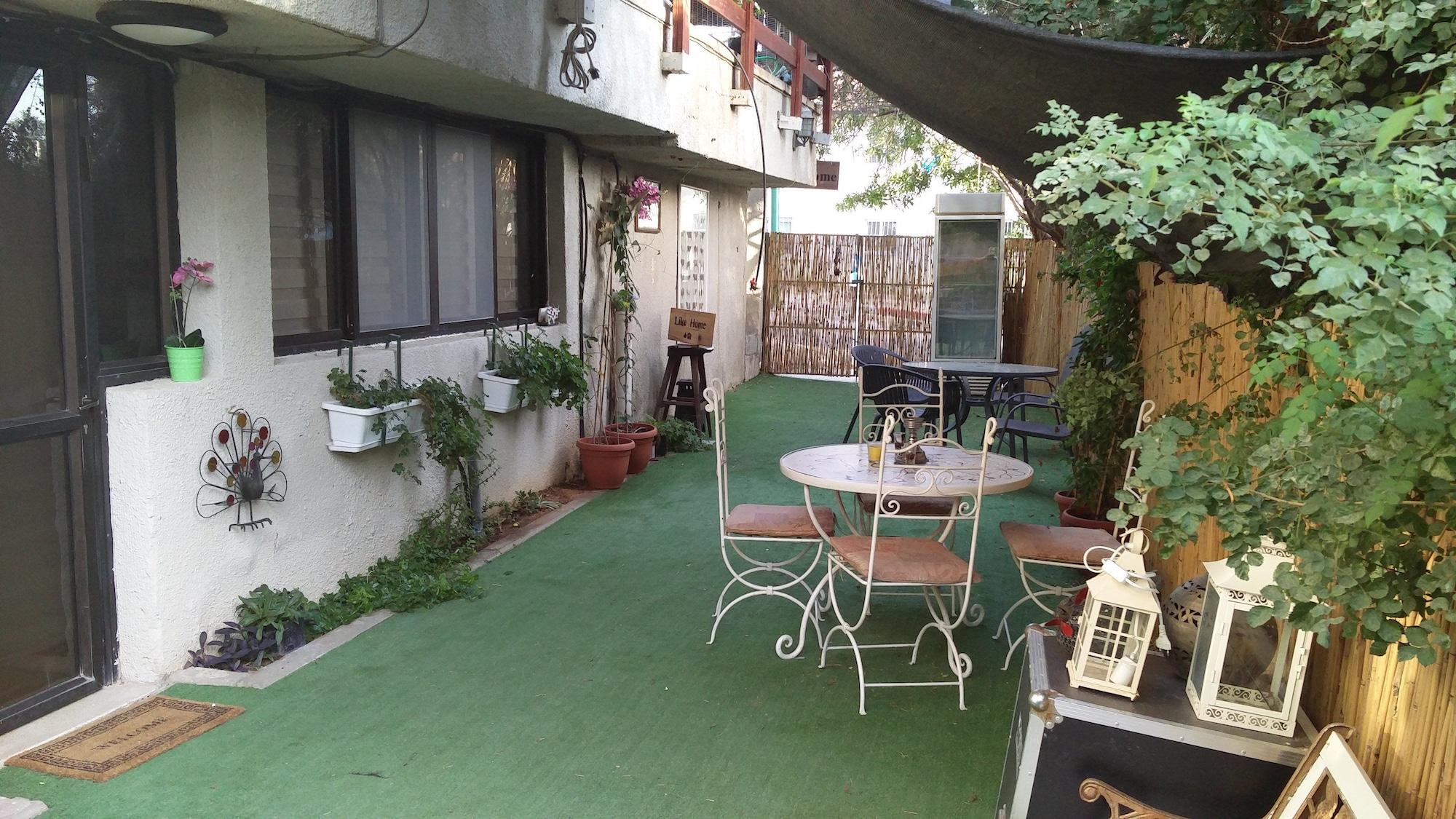 Restaurant Like Home