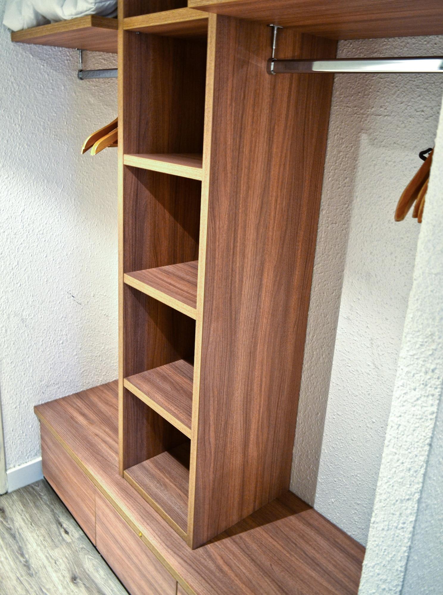 Set de Habitación Art Hotel Paris Est