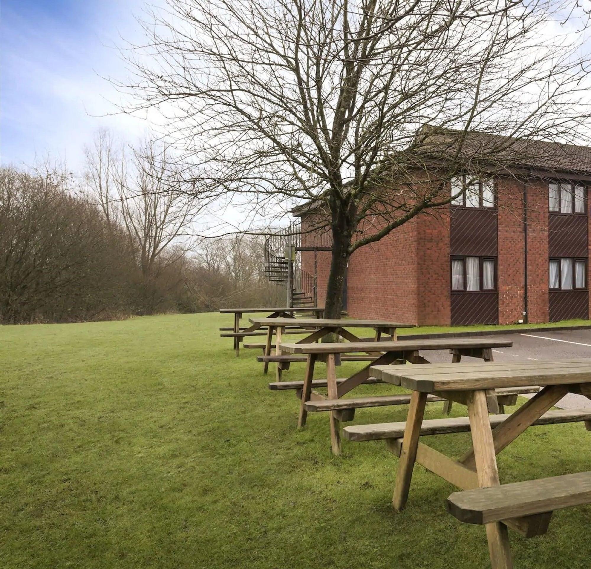 Comodidades del Alojamiento Days Inn by Wyndham Bridgend Cardiff M4