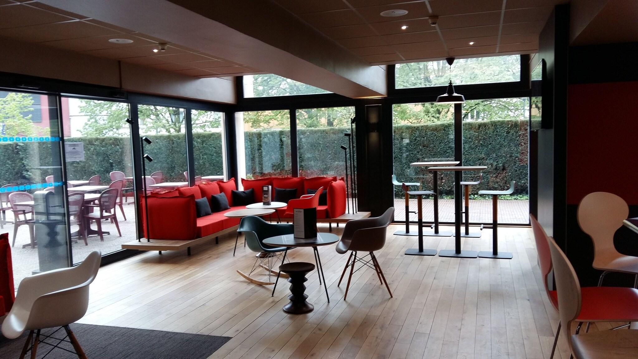 Vista Lobby ibis Epinal Centre Ville