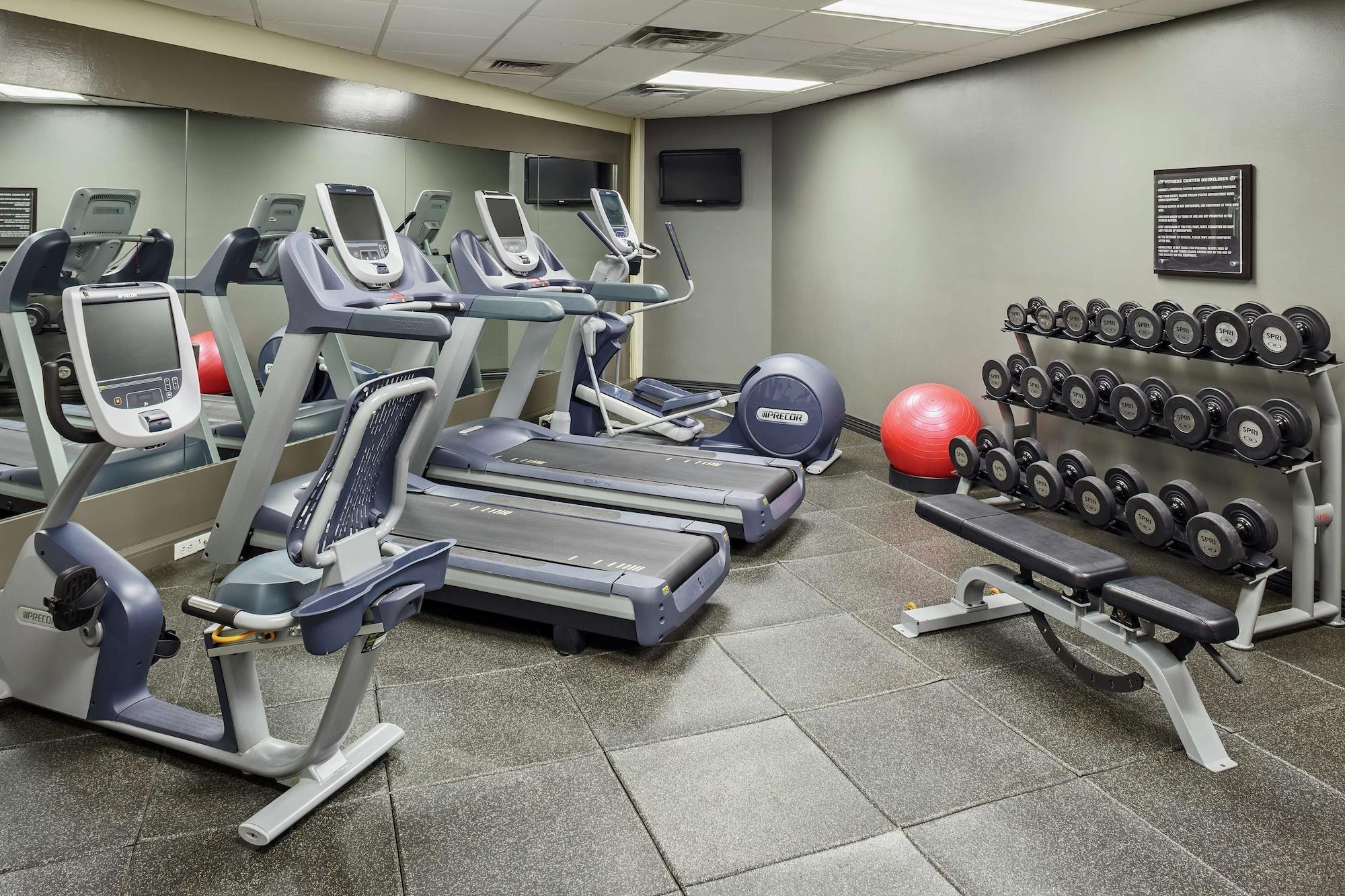 Gimnasio DoubleTree by Hilton San Antonio Downtown