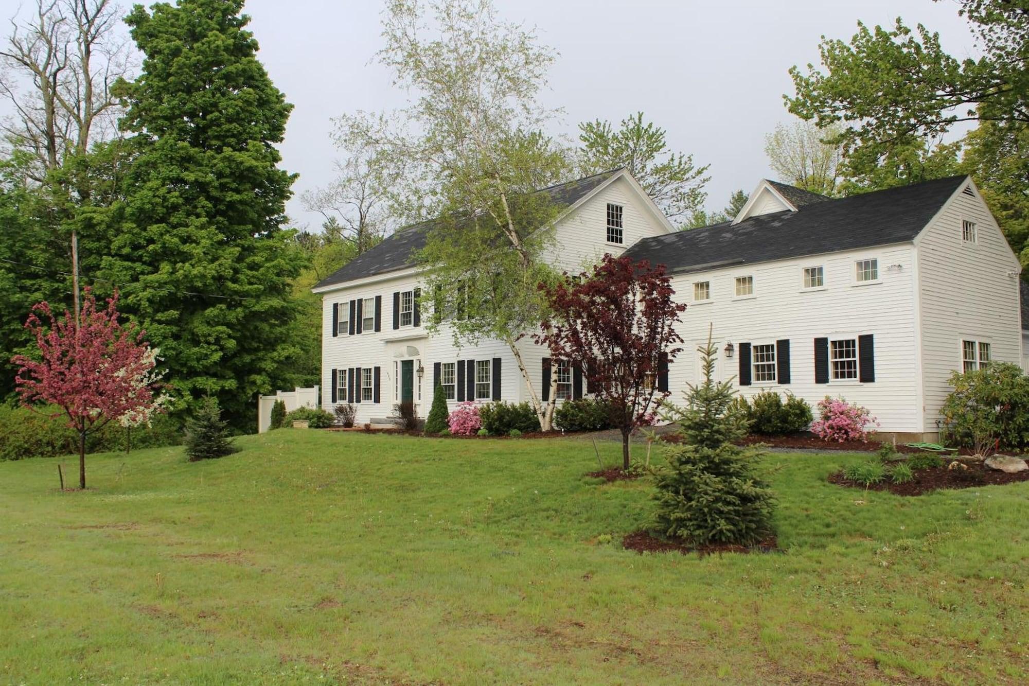 Vista Exterior King Hill Inn & Kitchen