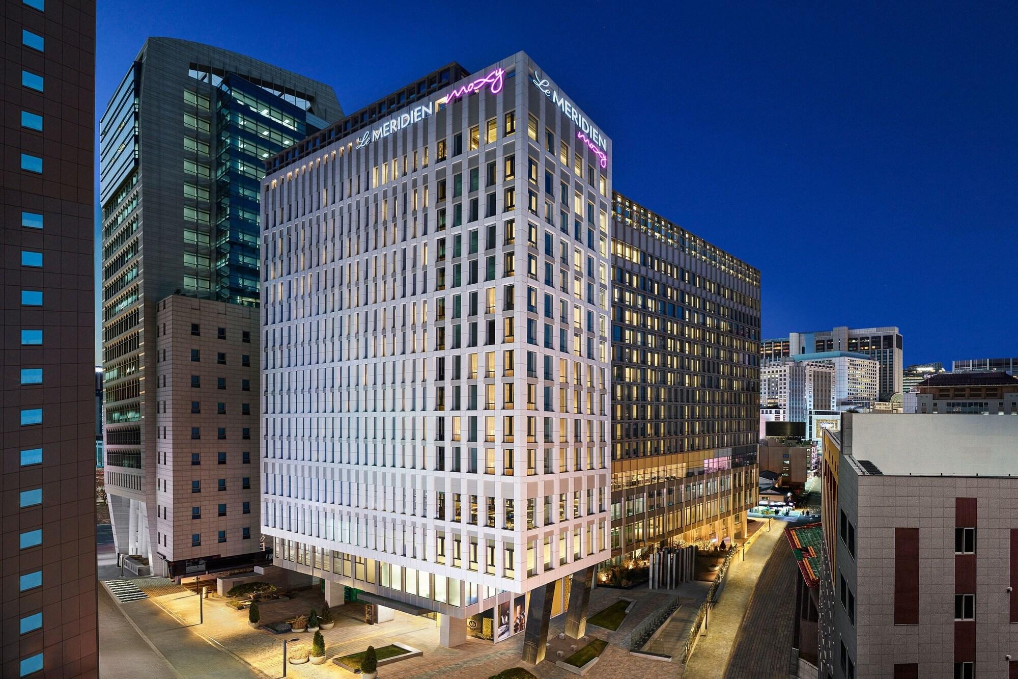 Vista Exterior Moxy Seoul Myeongdong