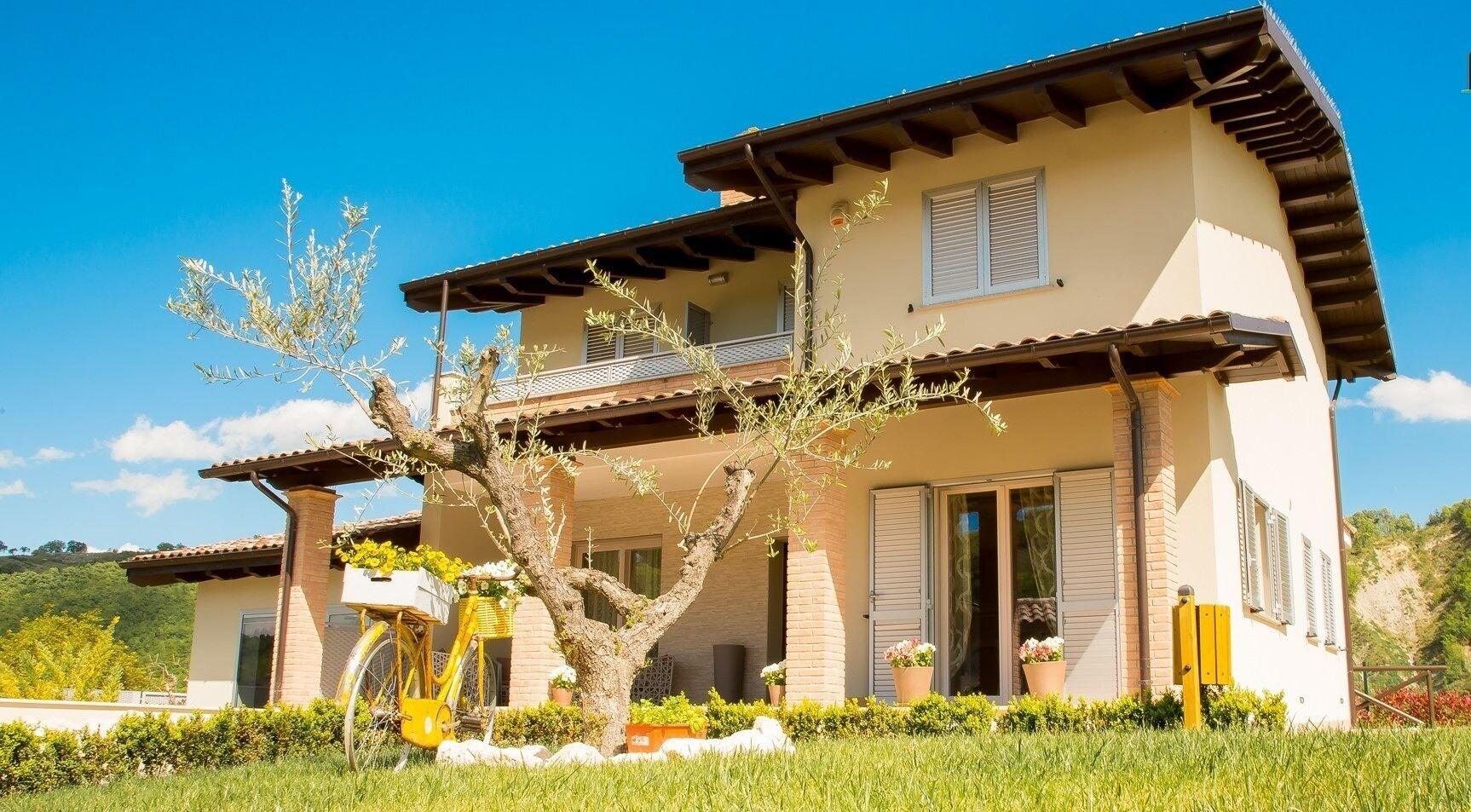 Varios La Villetta sul Mavone