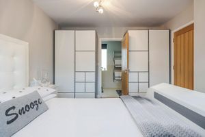 Alquiler Vacacional - A BEAUTIFULLY DESIGNED LUXURIOUS TOWNHOUSE