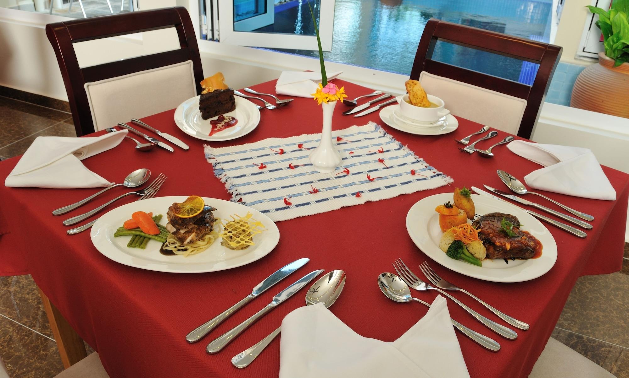 Restaurant Reveries Maldives