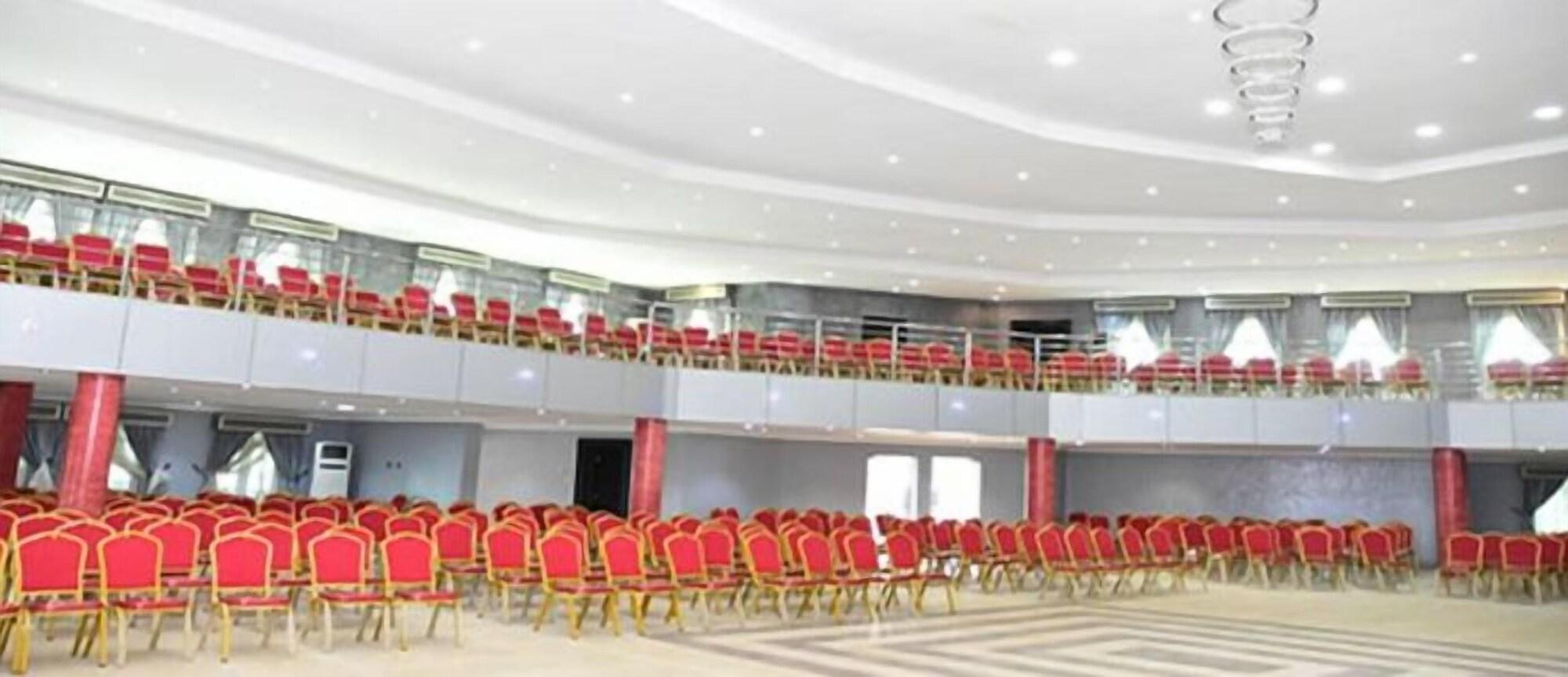 Salón de Baile Edo Heritage Hotel