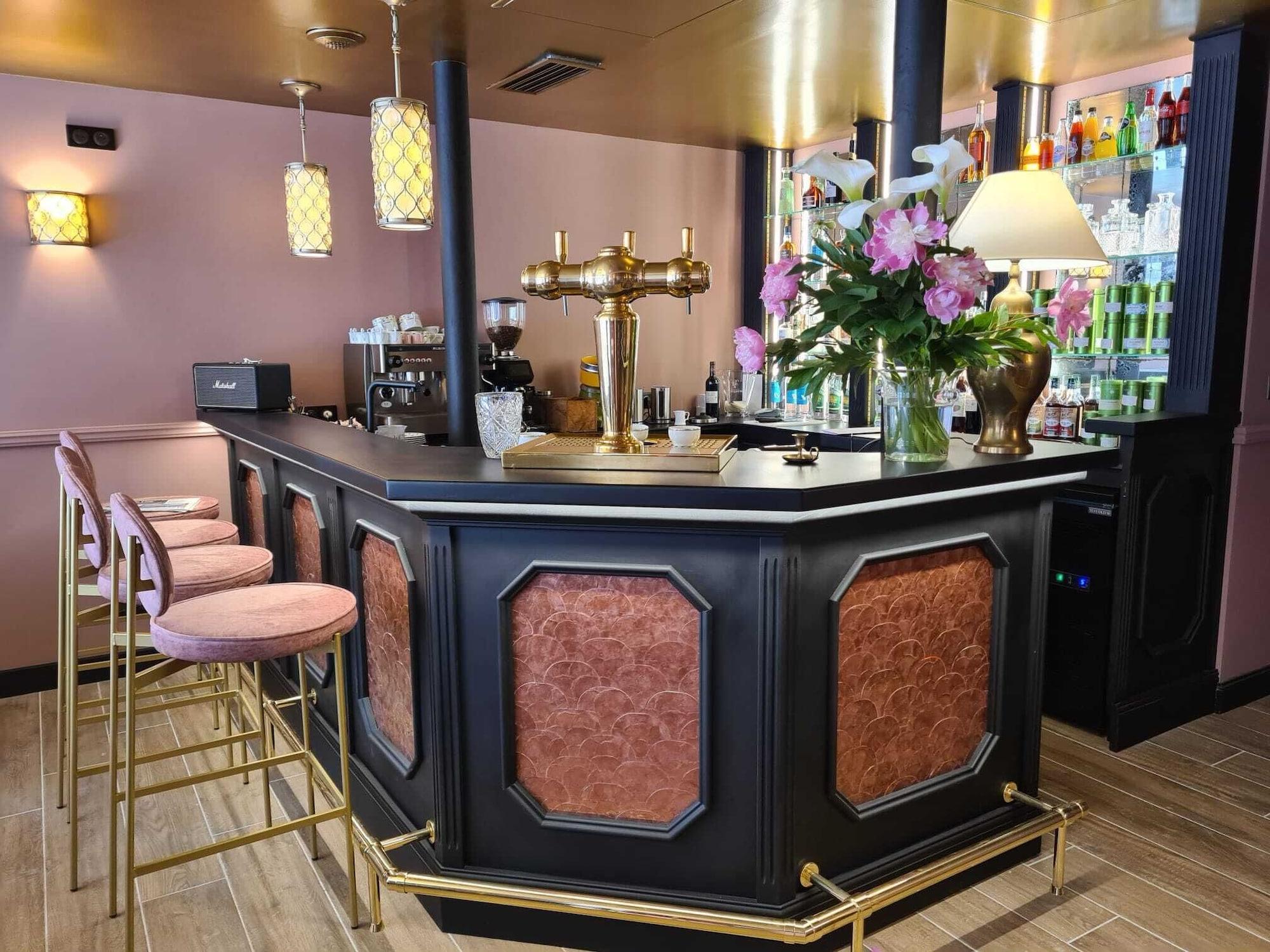Bar/Salón Hôtel Clement V