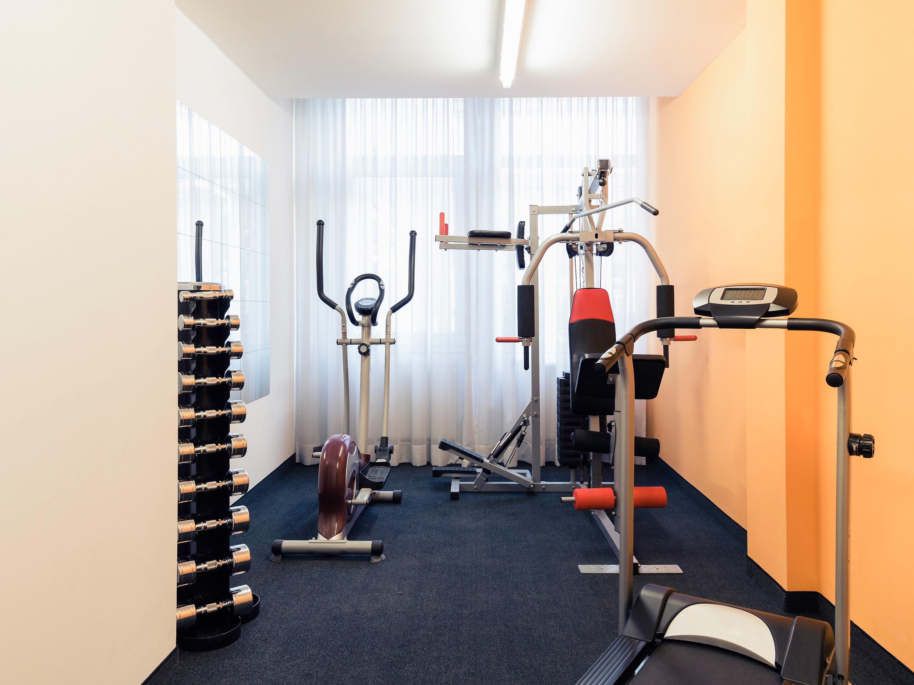 Instalaciones Recreativas Styles Hotel München Messe