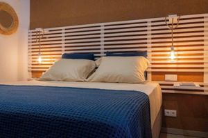 Alquiler Vacacional - Luxury Home with Pool Views Fuseta | Walk to Beach & Village