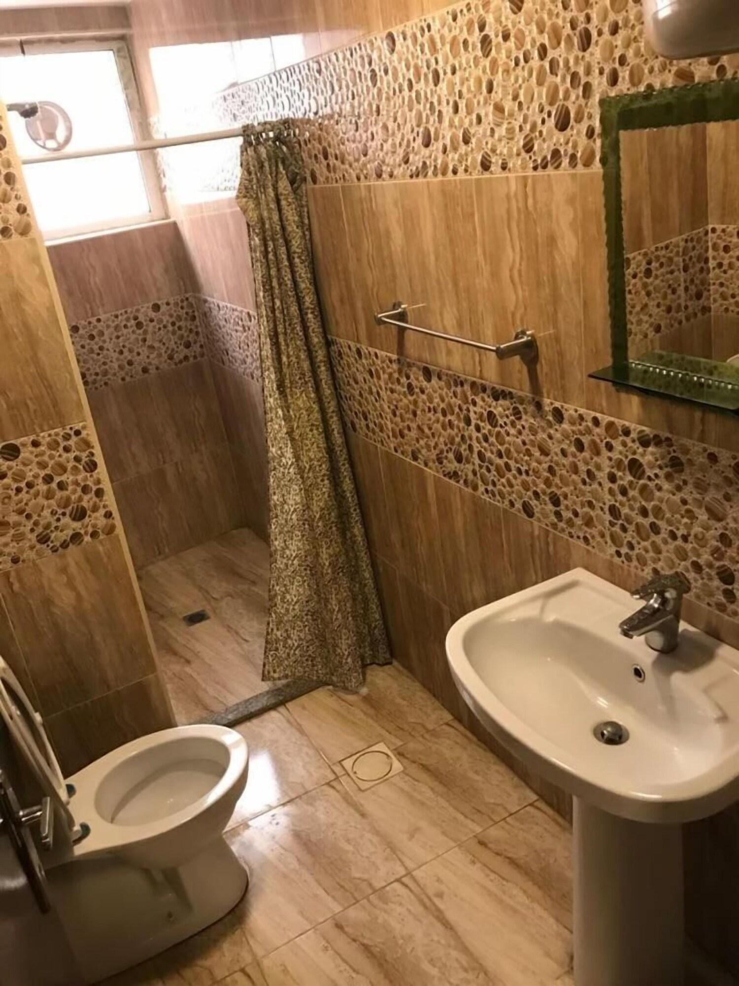 Equipamiento de Habitación Al Fawanes Hotel Apartments