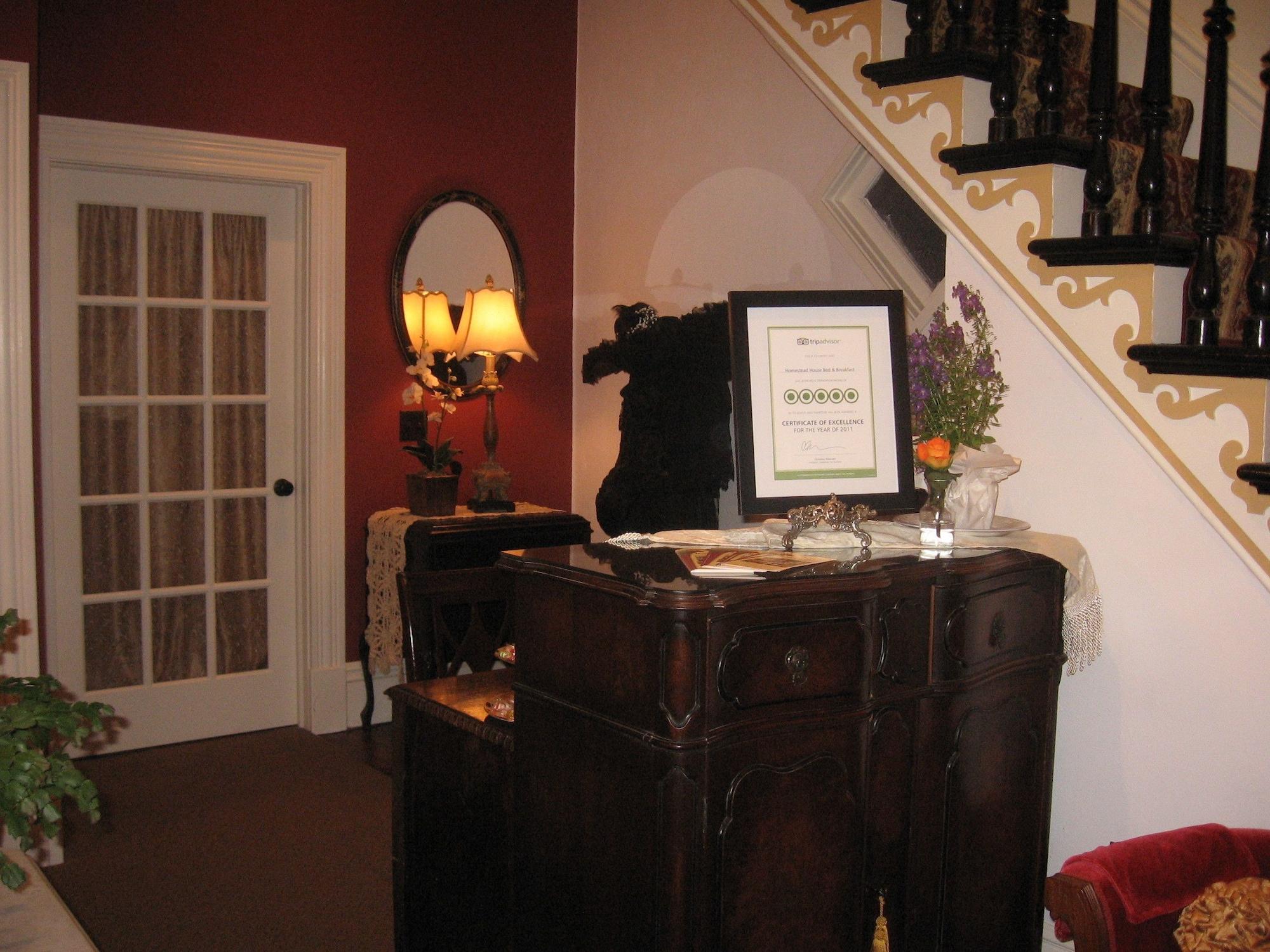 Vista Lobby Homestead House B&B