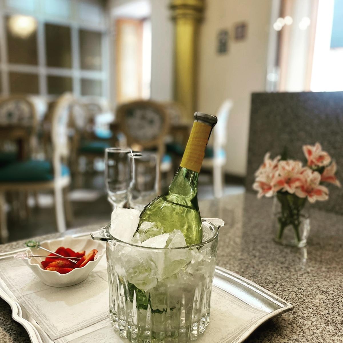 Bar/Salón Adamas House Hotel