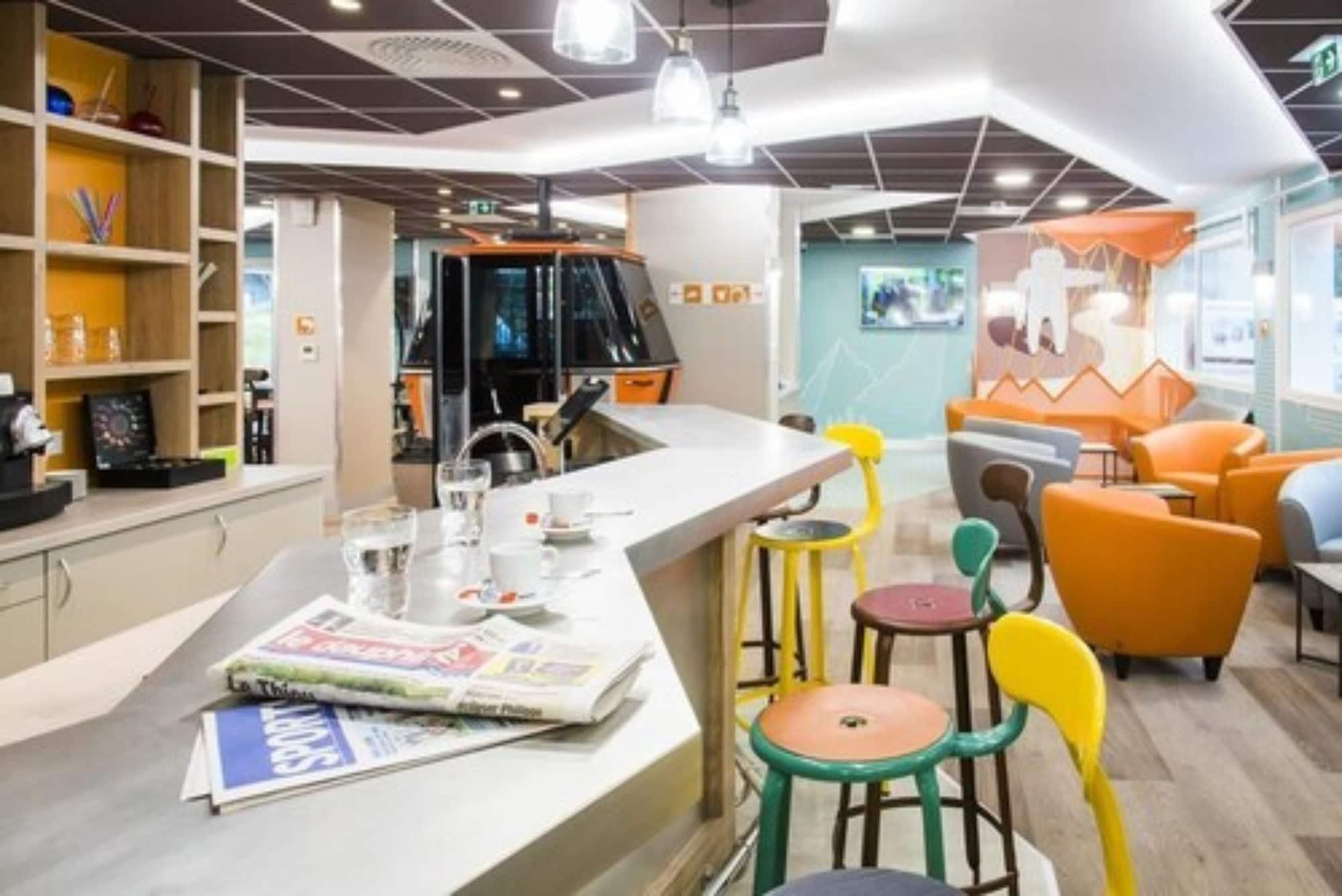 Bar/Salón ibis Styles Sallanches Pays du Mont-Blanc