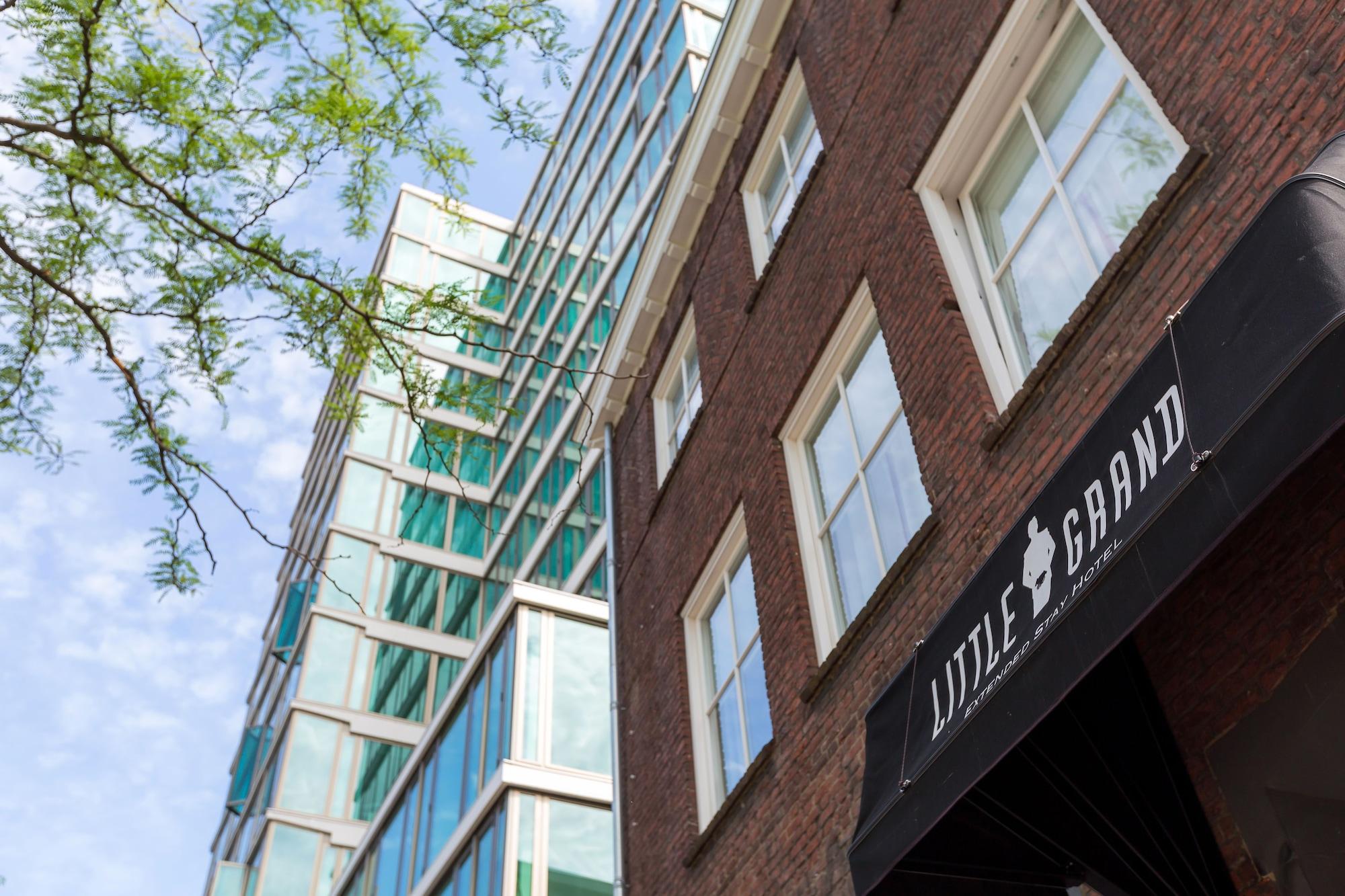 Vista Exterior Little Grand