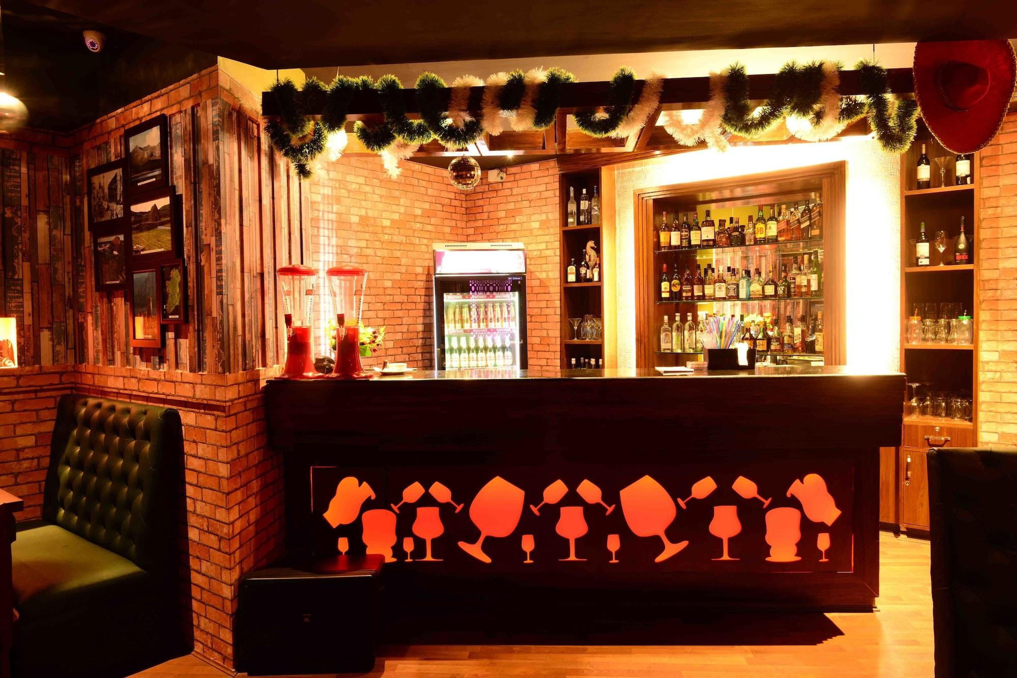 Bar/Salón Hotel Shoolin Grand