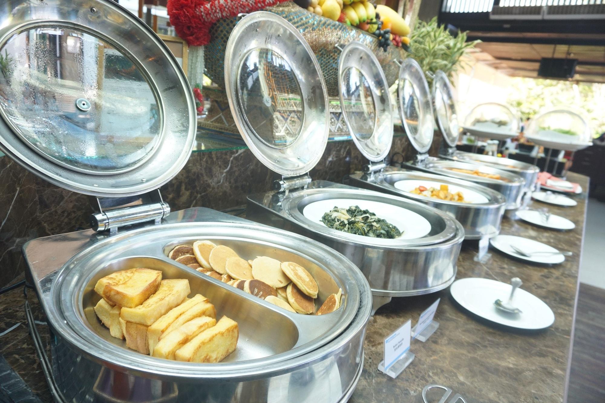 Restaurant Wyndham Sea Pearl Resort Phuket