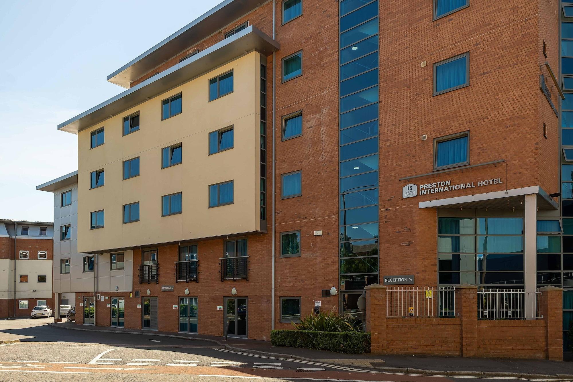 Vista Exterior Legacy Preston International Hotel