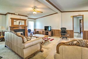 Alquiler Vacacional - Relaxing Prairie Home, 29 Mi to Starkville!