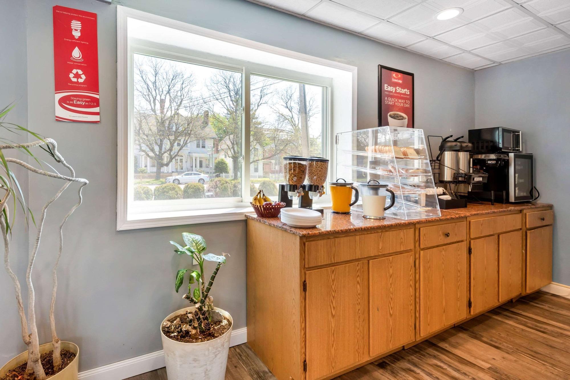 Restaurant Econo Lodge Cortland