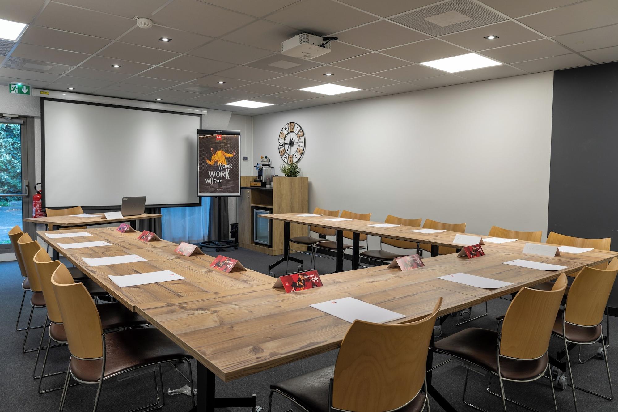 Sala de Reuniones ibis Nanterre la Défense