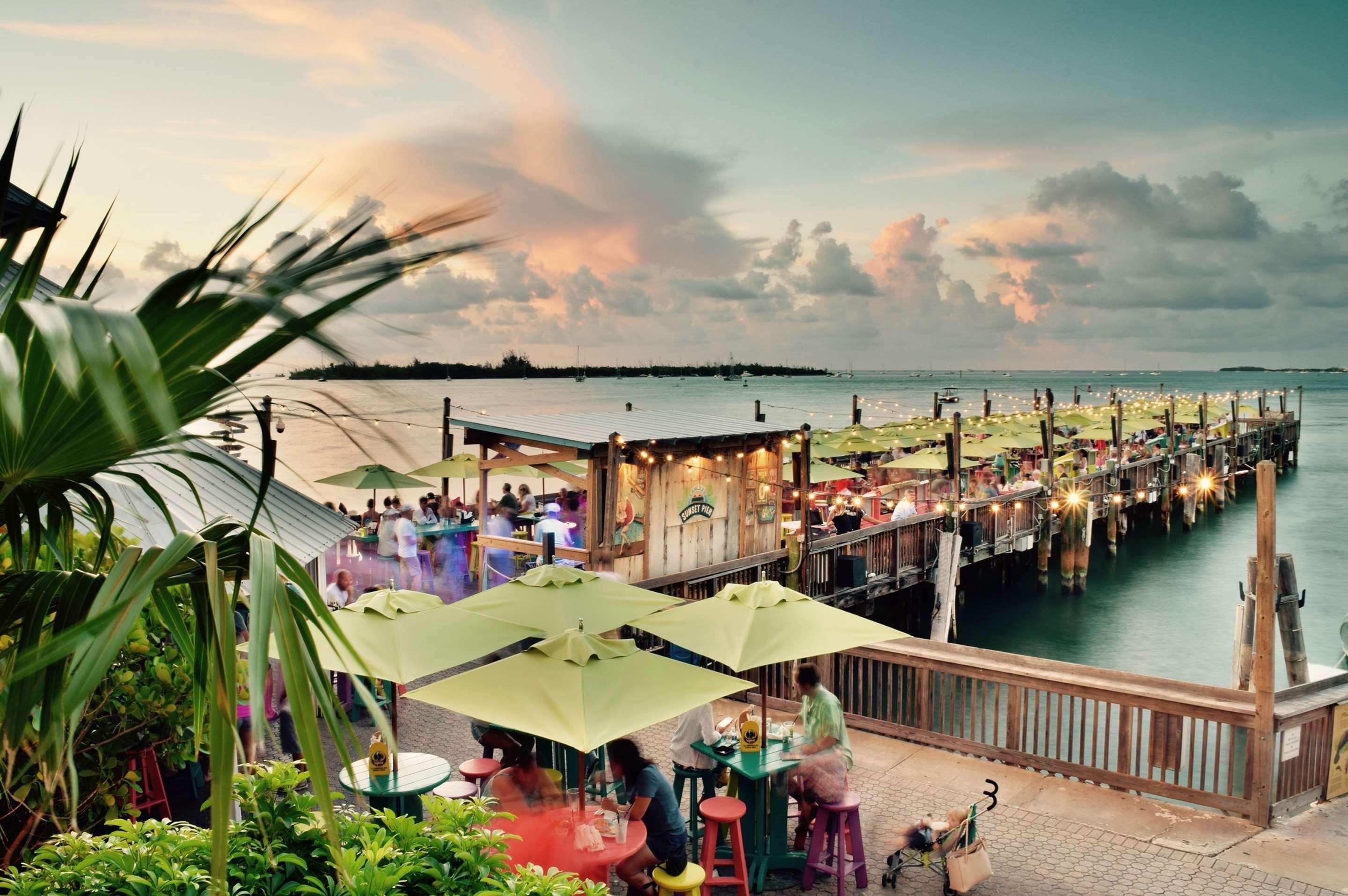 Bar/Salón Ocean Key Resort & Spa